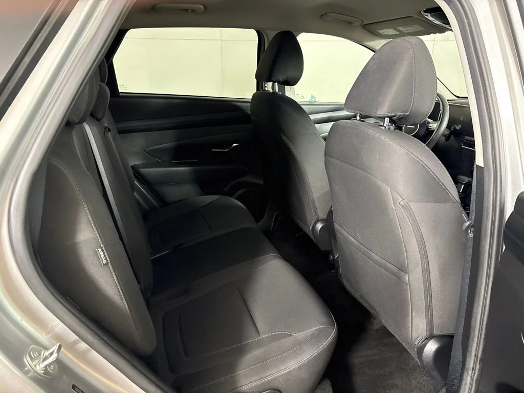 Used 2025 Silver Hyundai SEL image 23