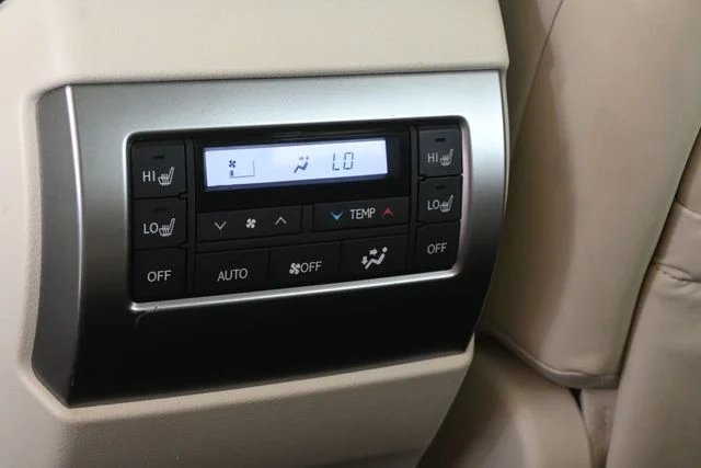 Certified Used 2023 EMINENT WHITE PEARL Lexus 460 image 23