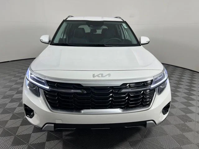 New 2026 White Kia S image 2