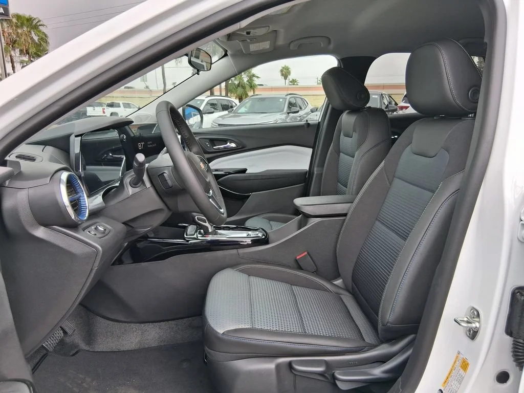 2026 Chevrolet Trax LT - Photo 13