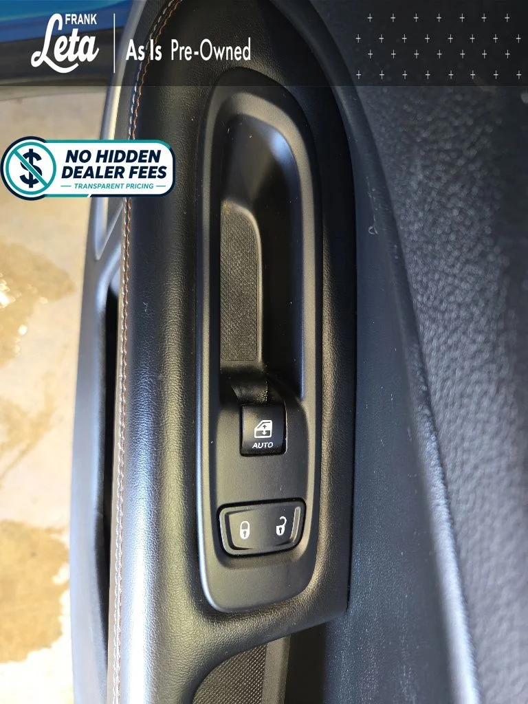 Used 2019 Blue Jeep Latitude image 23