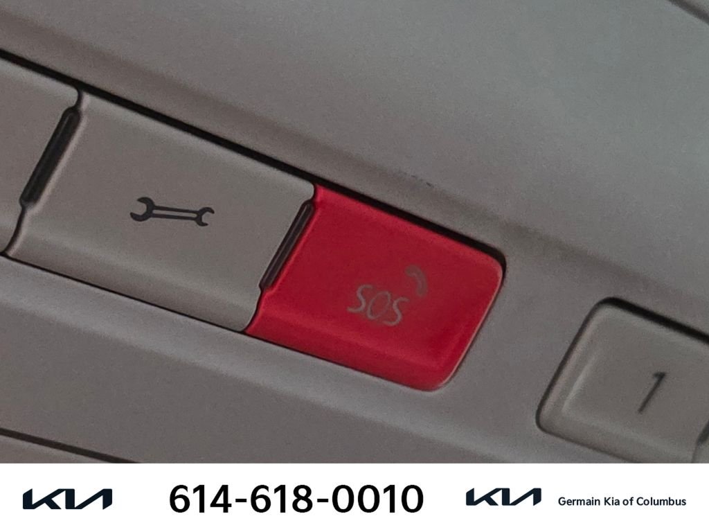 Used 2018  Volkswagen SEL image 31