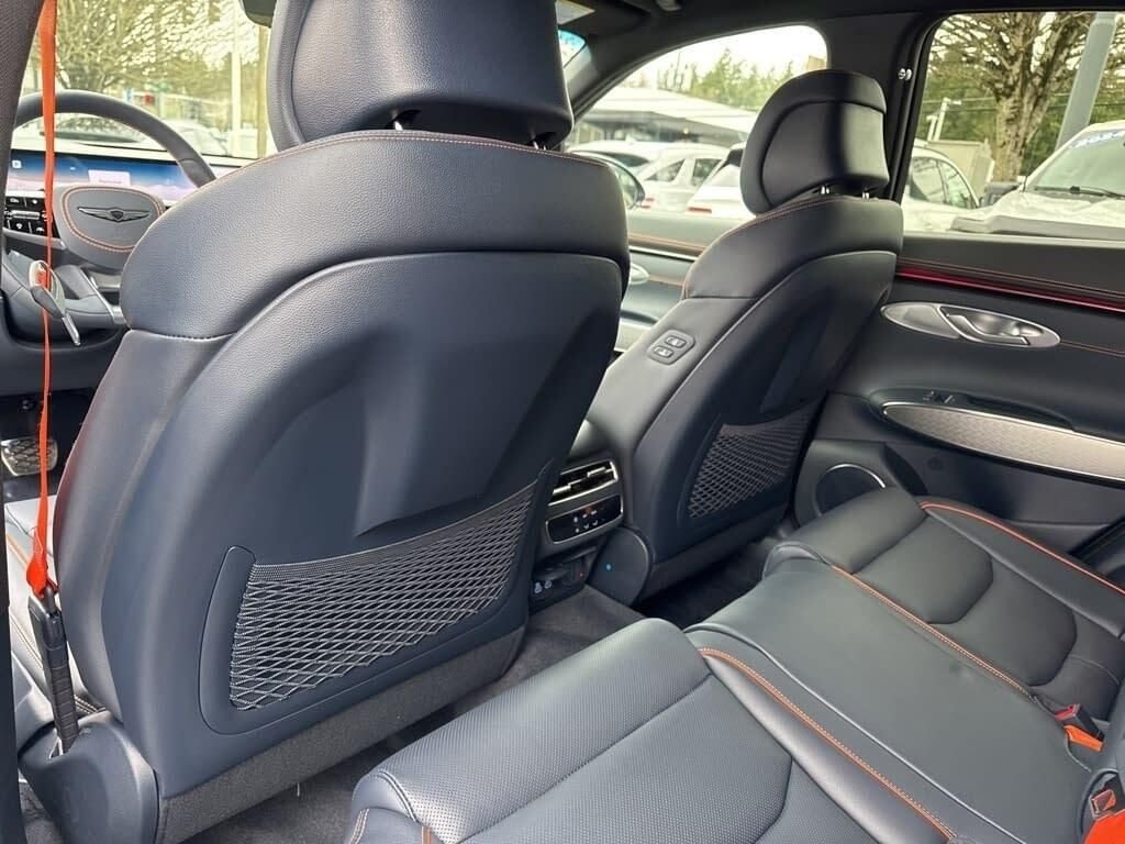 New 2026 Blue Genesis 2.5T SPORT PRESTIGE image 40