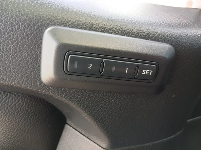 Used 2021  Nissan PRO-4X image 60