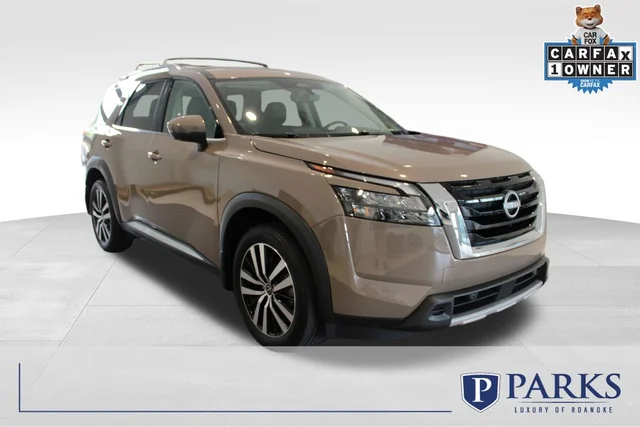 2025 Nissan Pathfinder Platinum