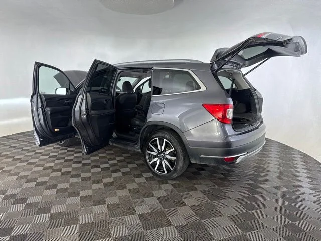 Used 2021 Gray Honda Elite image 21