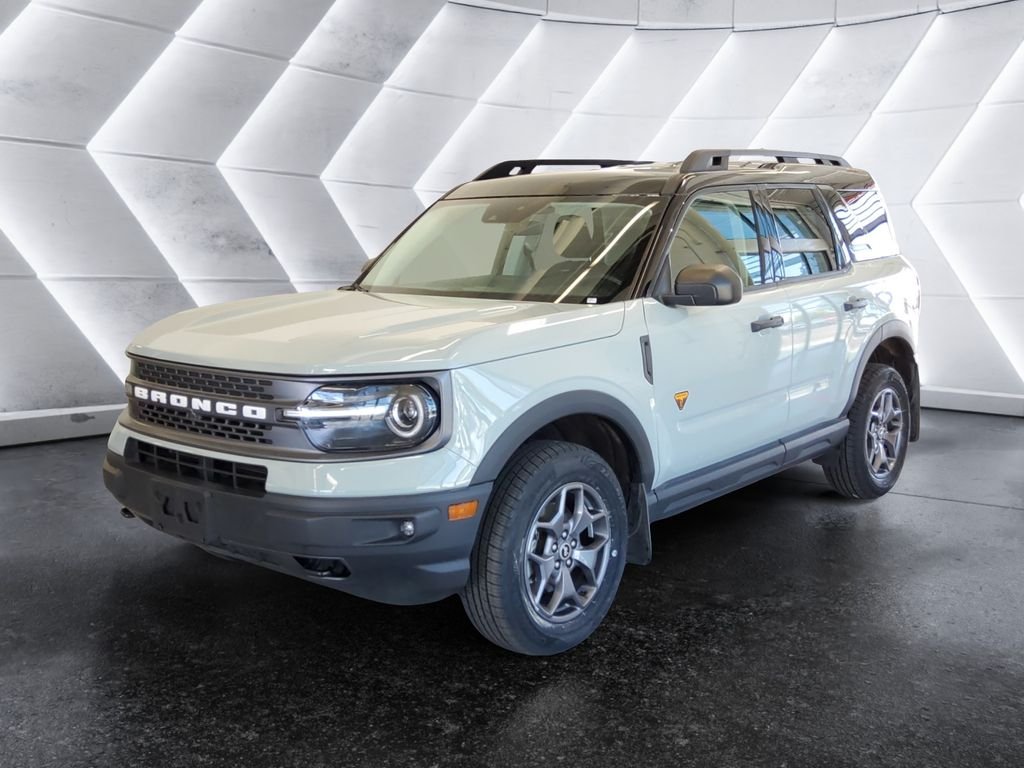 Used 2024 Green Ford Badlands image 3