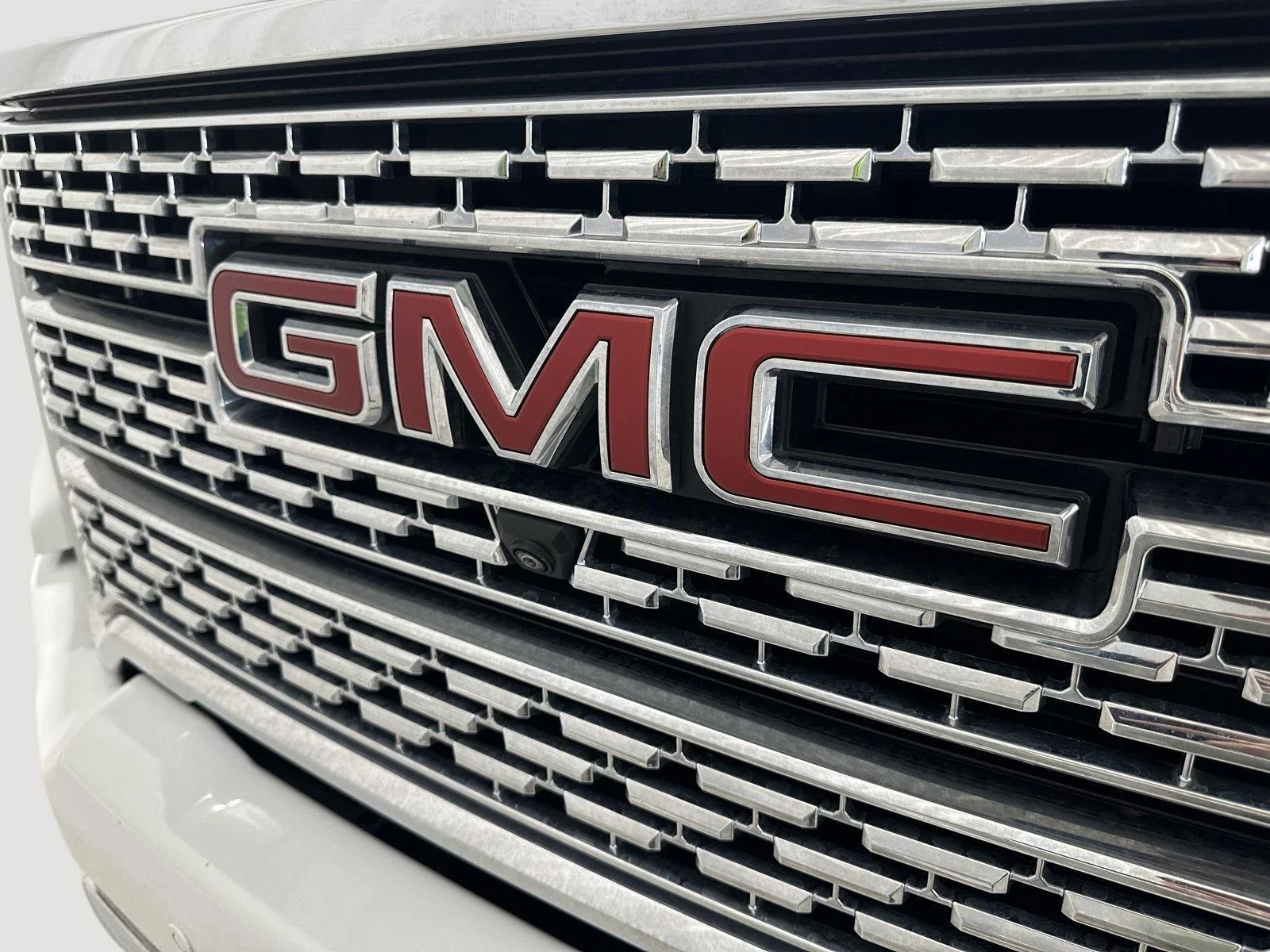 Used 2022 SUMMIT WHITE GMC Denali image 30