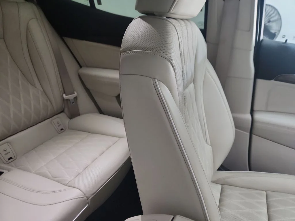Used 2023 White Buick Avenir image 13