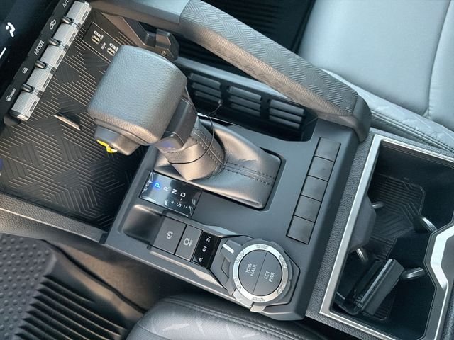 2026 Toyota Tacoma SR5 - Photo 23