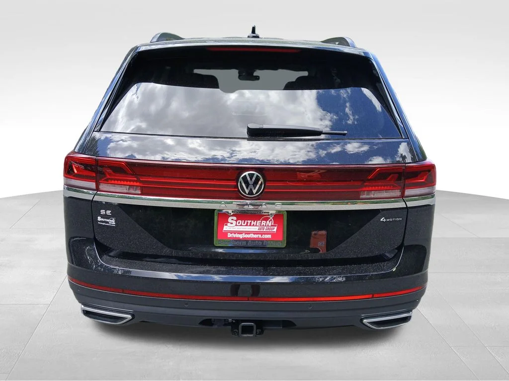 New 2026 Black Volkswagen 2.0T SE w/Technology image 4