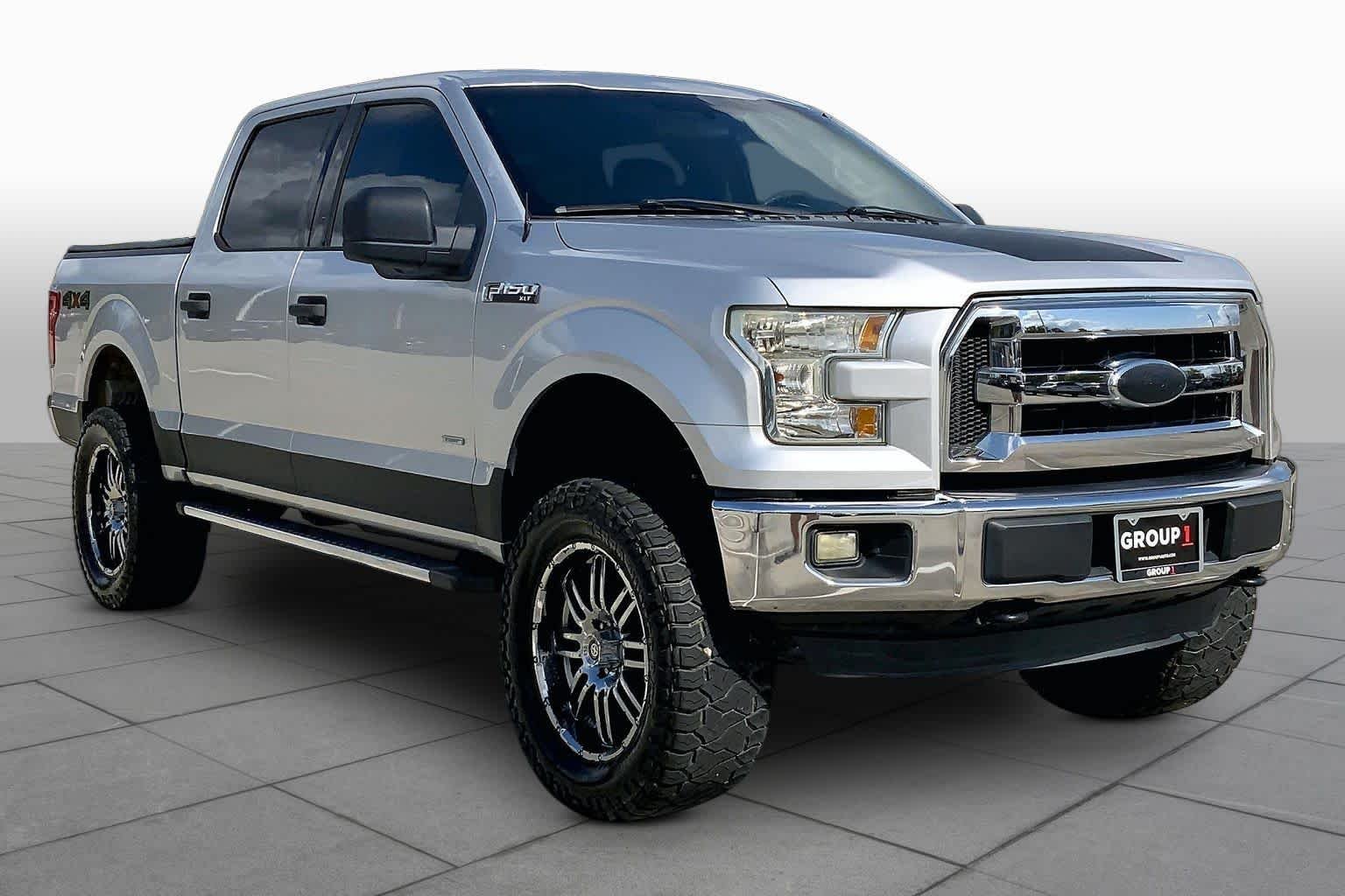 Used 2016 Ingot Silver Metallic Ford XLT image 3