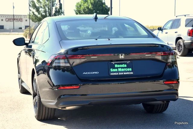 New 2026 Crystal Black Pearl Honda SE image 4