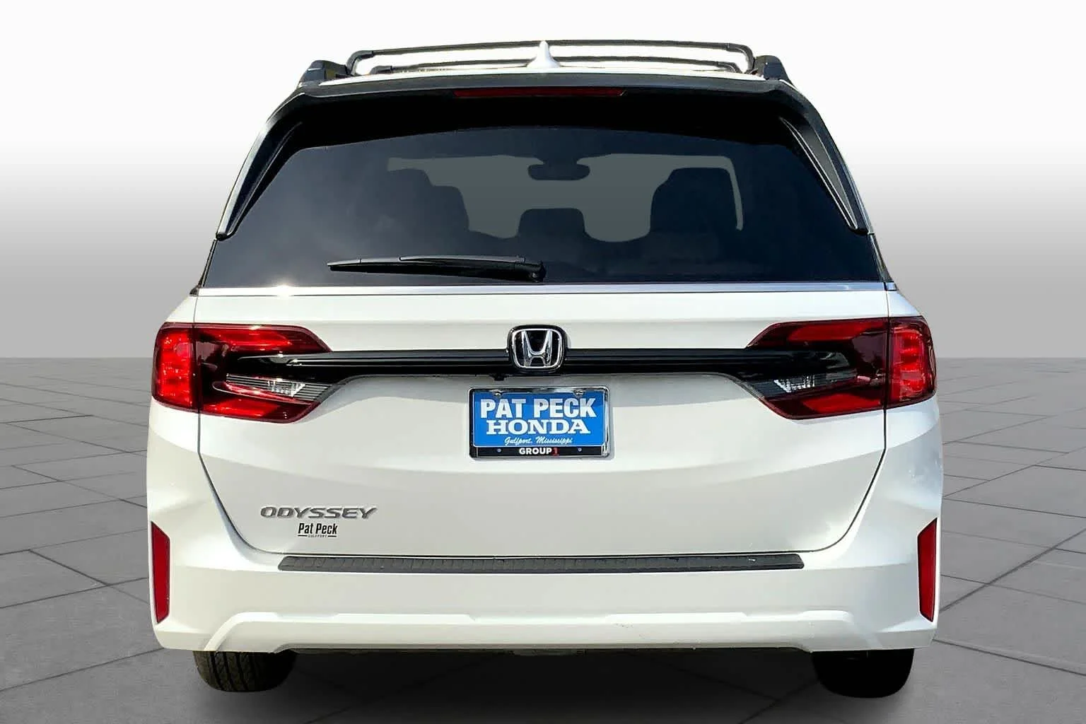 New 2026 Platinum White Pearl Honda EX-L image 4
