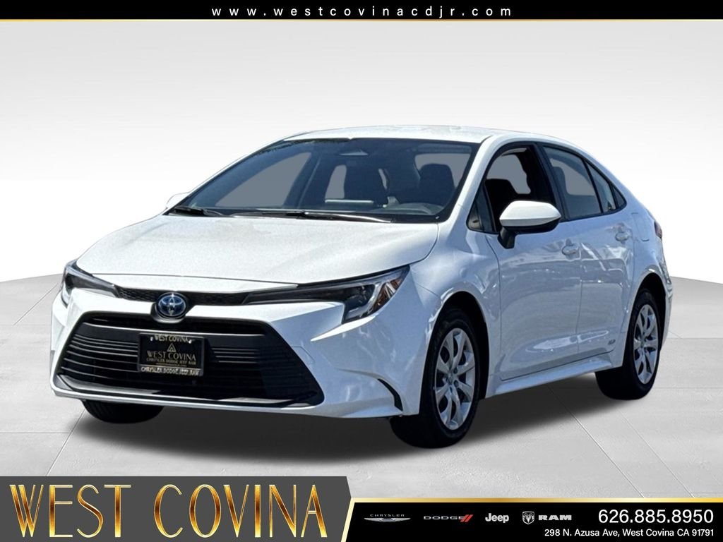 Used 2024 White Toyota LE image 5