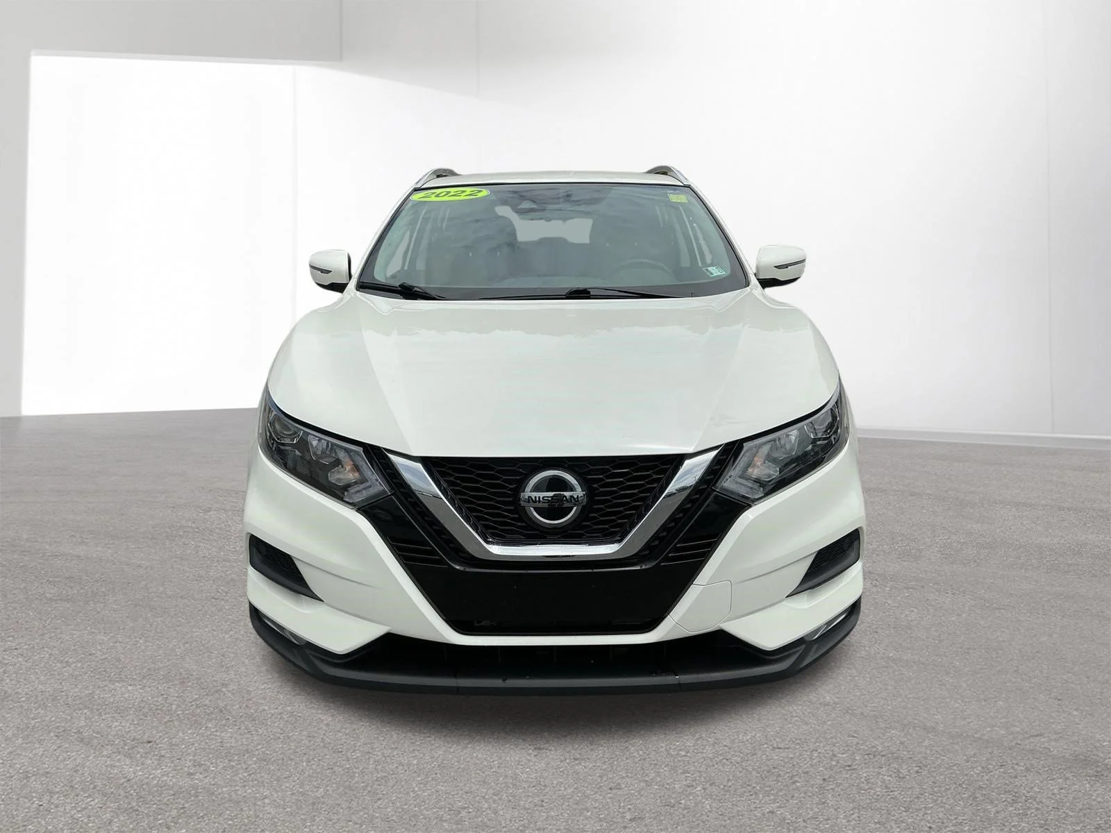 Used 2022 Pearl White Tricoat Nissan SV image 8