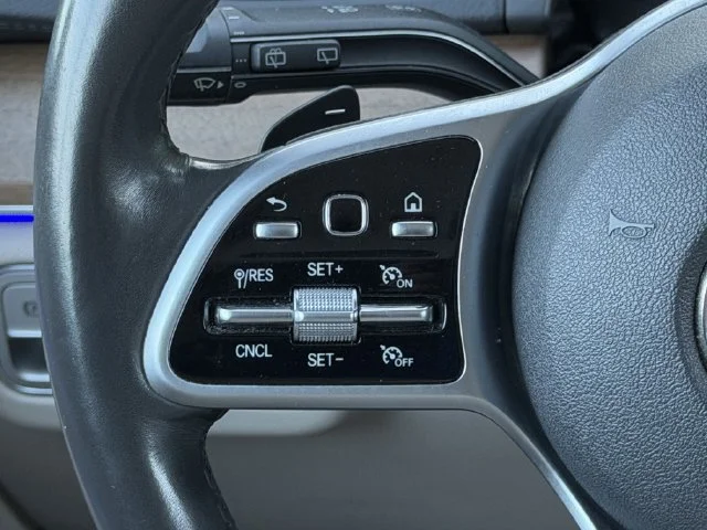 Used 2020 Gray Mercedes-Benz 4MATIC® image 14