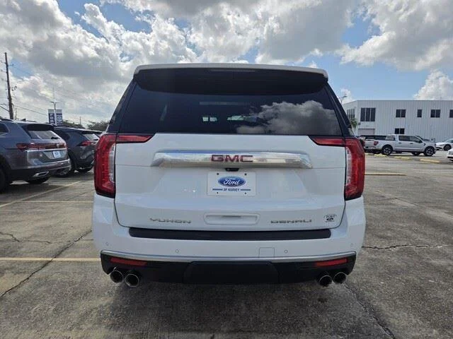 Used 2024 Summit White GMC Denali image 4