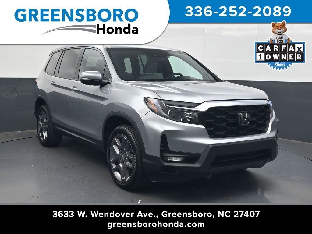 Used 2023  Honda EX-L image 1