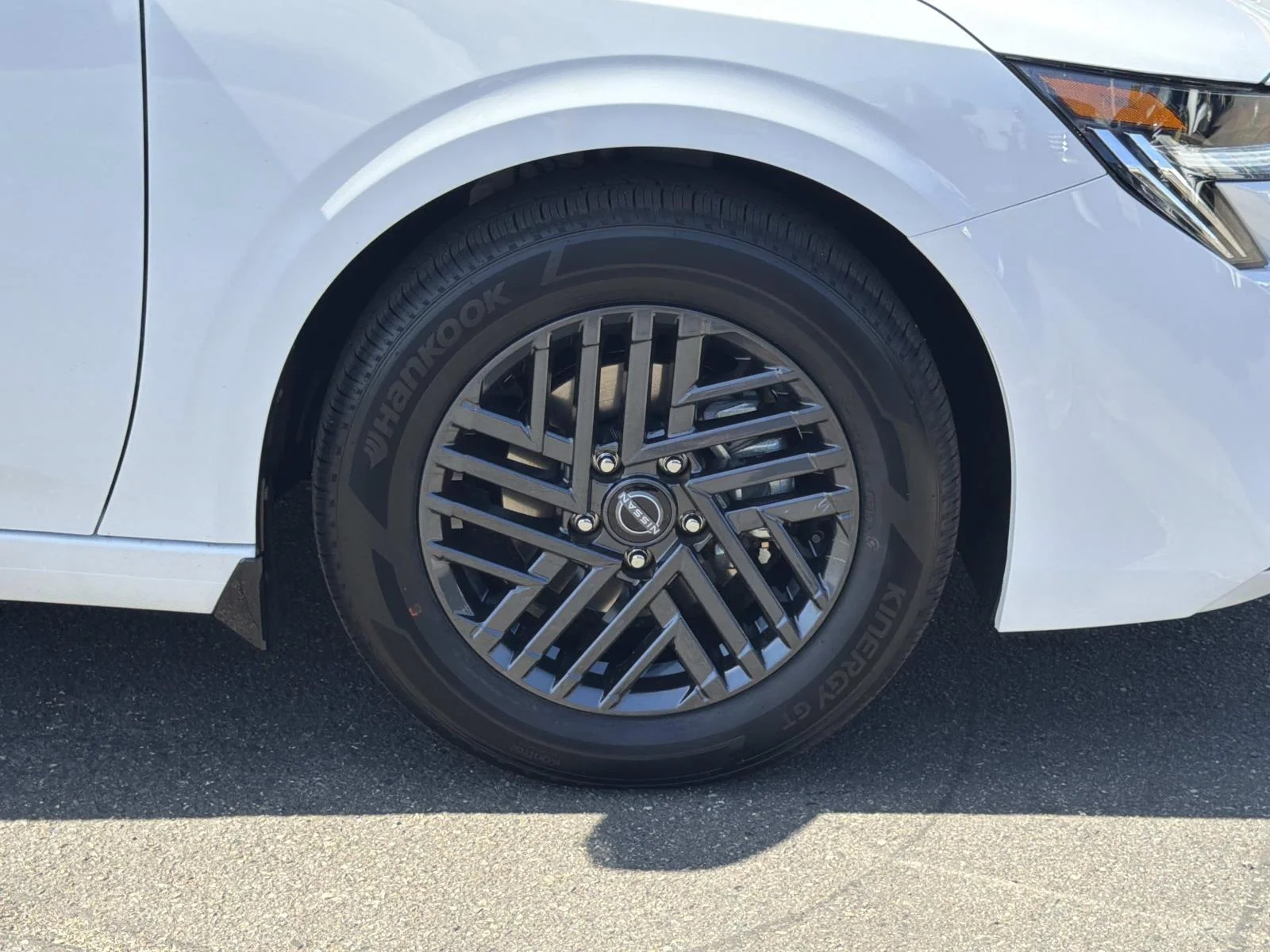 New 2027 FRESH POWDER Nissan SV image 33