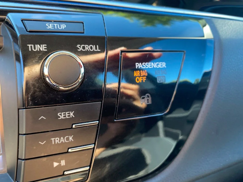 Used 2015  Toyota L image 22