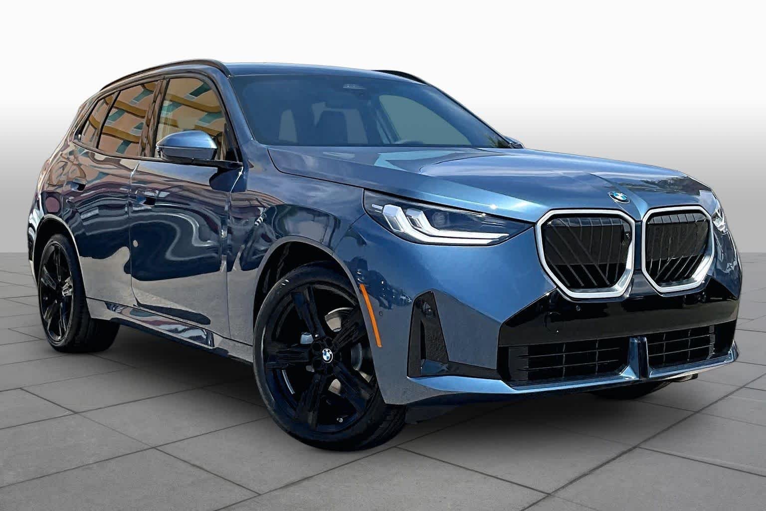 New 2026 Arctic Race Blue Metallic BMW 30 xDrive image 2