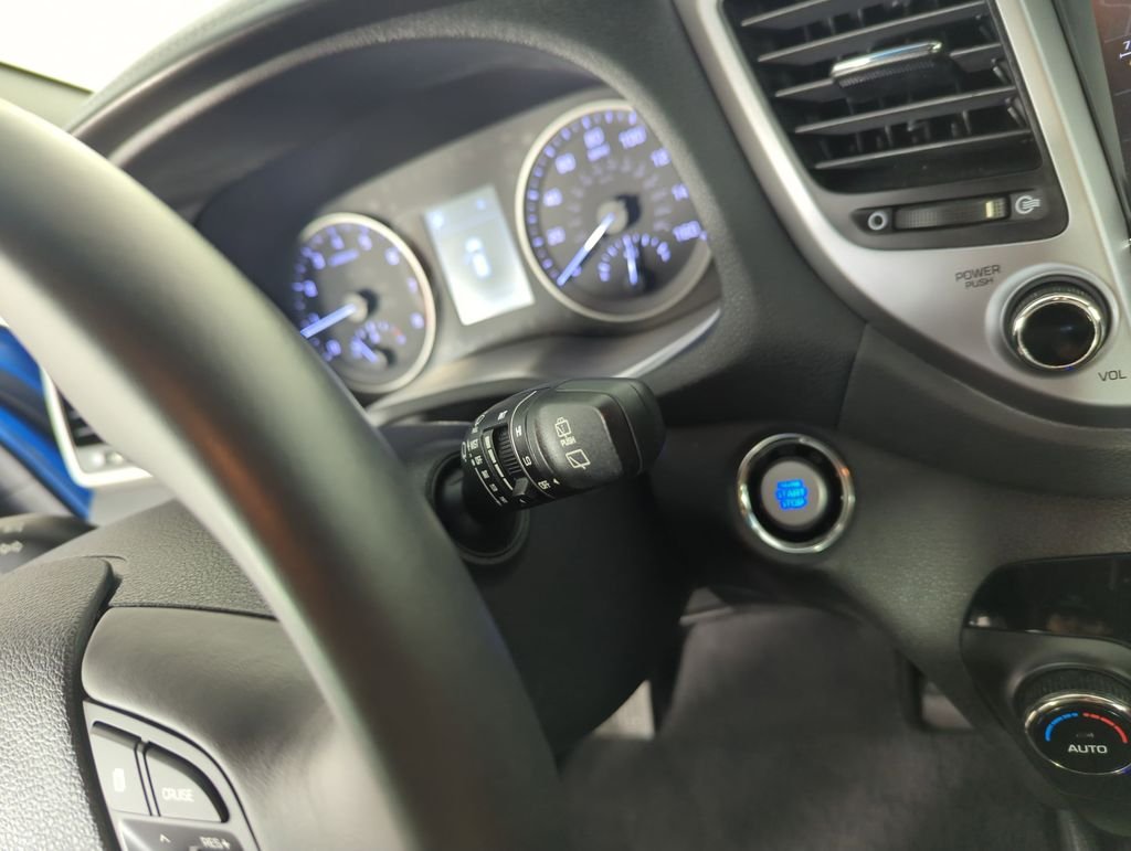 Used 2018 Blue Hyundai SEL Plus image 24