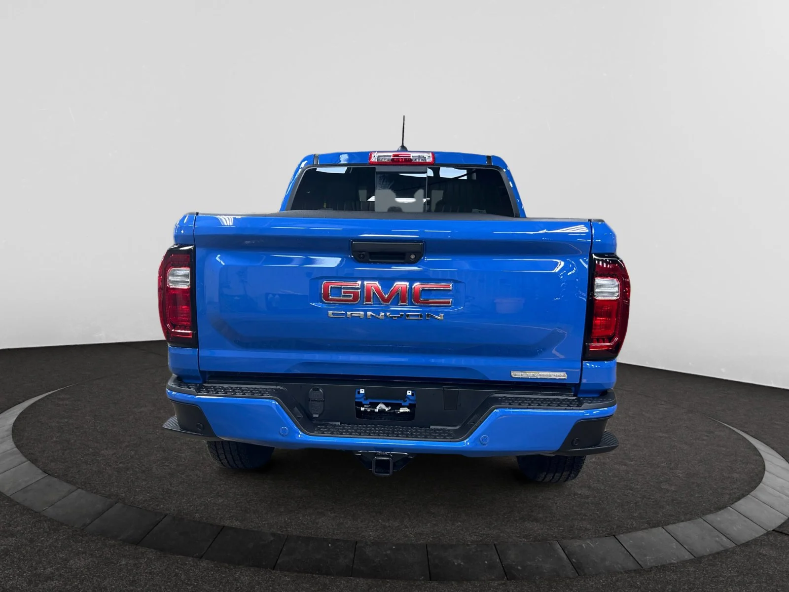 New 2026 Rapids Metallic GMC Elevation image 4