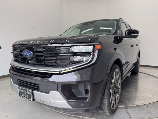 Used 2025 Dark Matter Gray Metallic Ford Platinum image 32