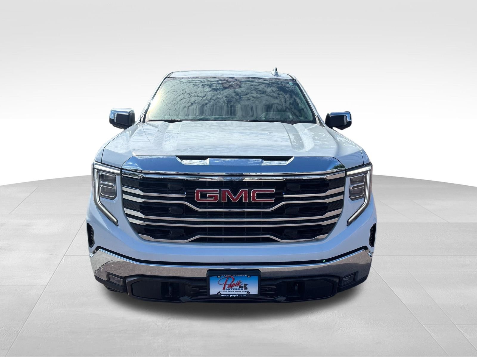 Used 2023 Summit White GMC SLT image 4