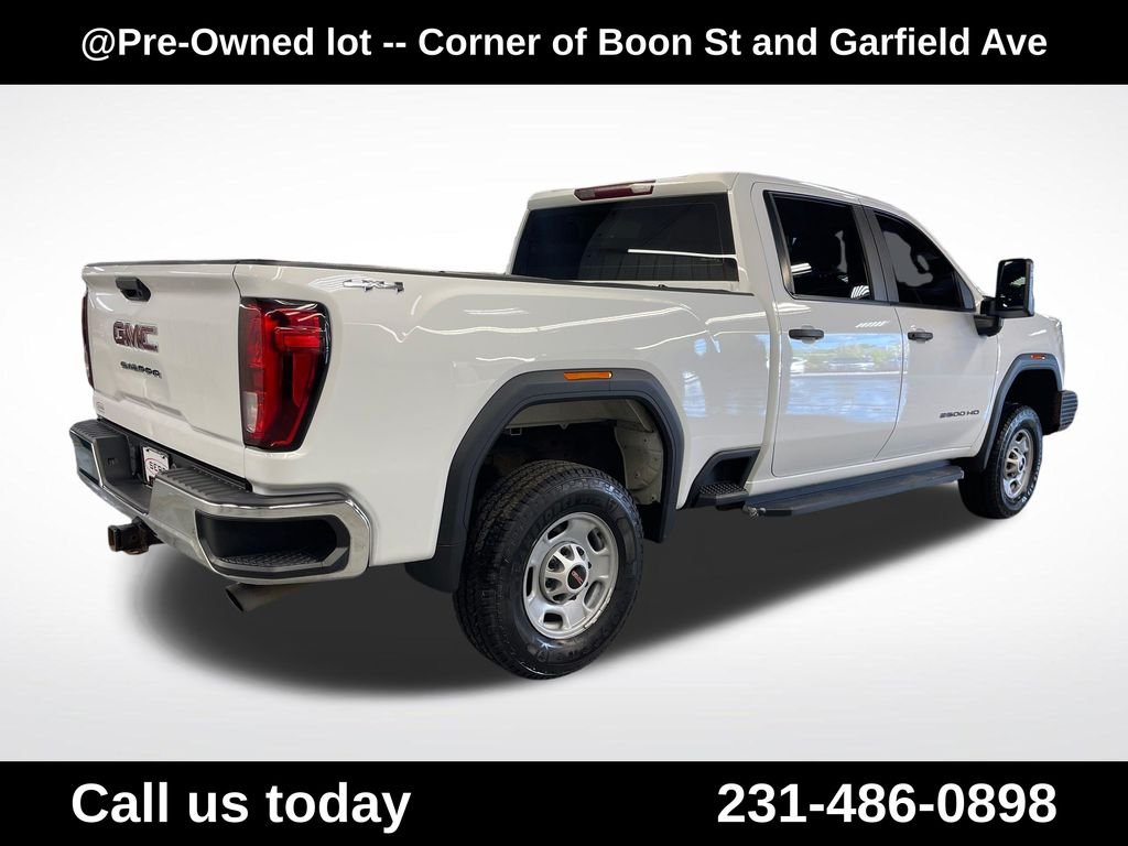 Used 2020 White GMC Base image 5