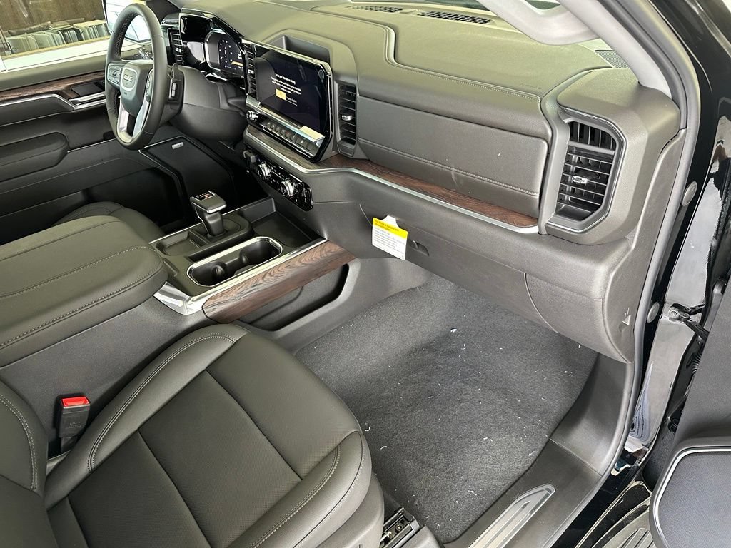 2026 GMC Sierra 1500 SLT - Photo 39