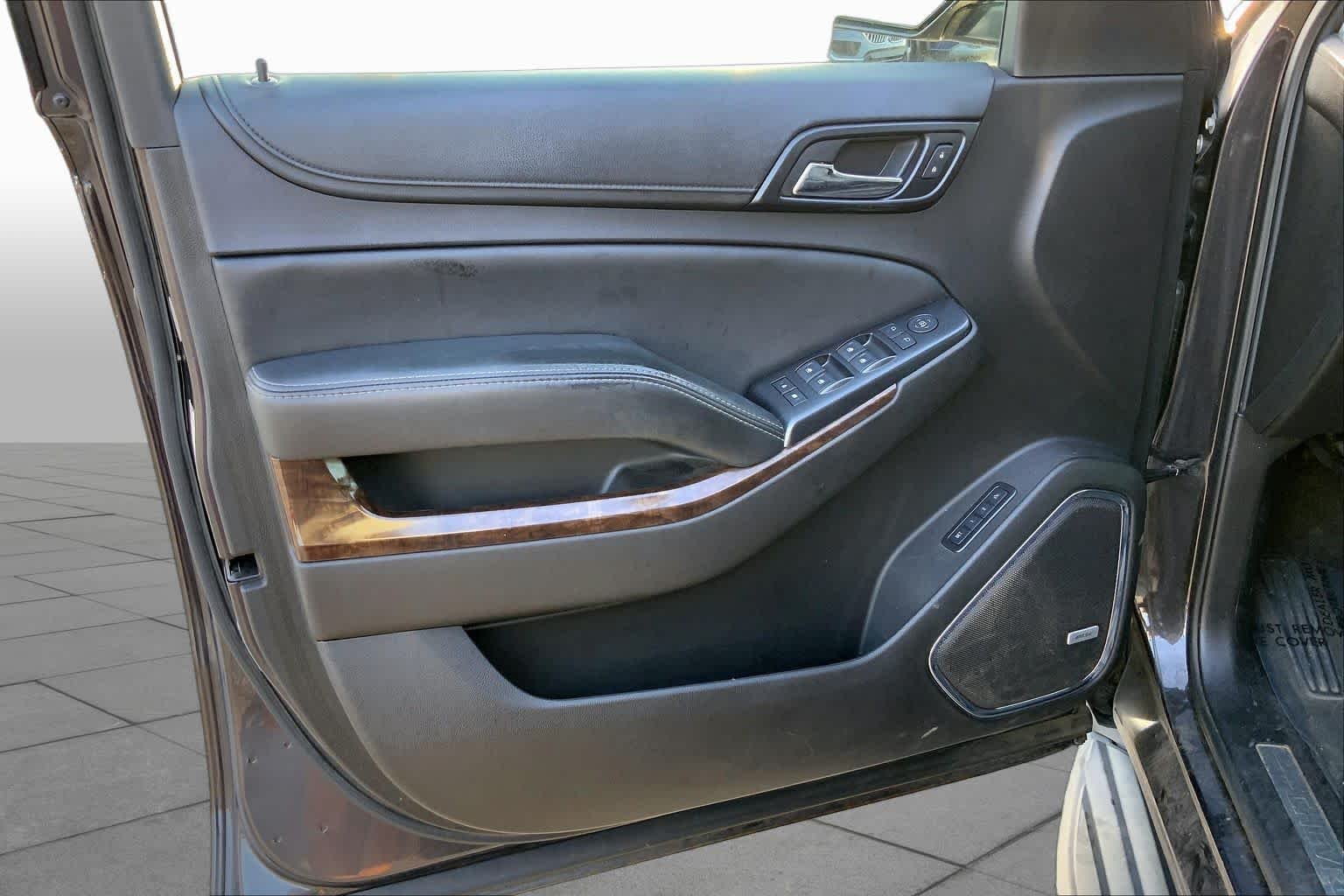 Used 2017 Tungsten Metallic Chevrolet LT image 21