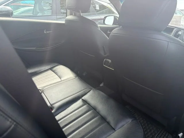 Used 2017 Graphite Shadow INFINITI Base image 11