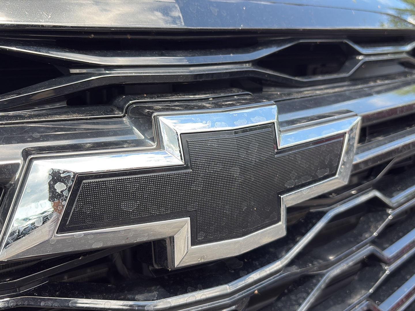 Used 2023 Mosaic Black Metallic Chevrolet RS image 21