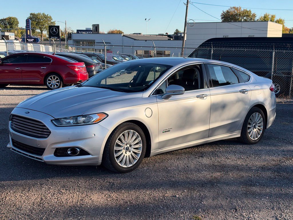 Used 2013 Silver Ford Titanium image 1