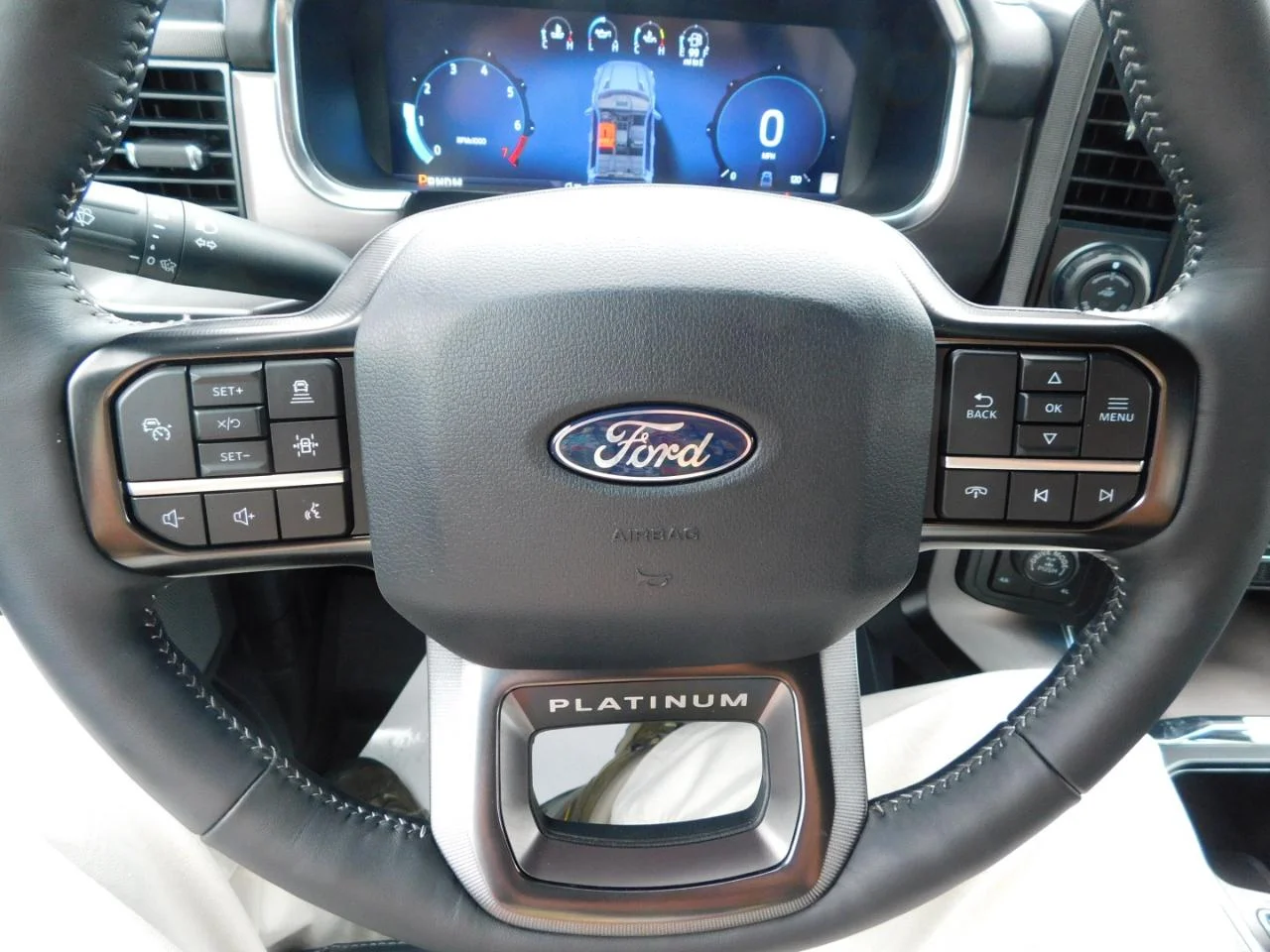 New 2026 Star White Metallic Tri-Coat Ford Platinum® image 37