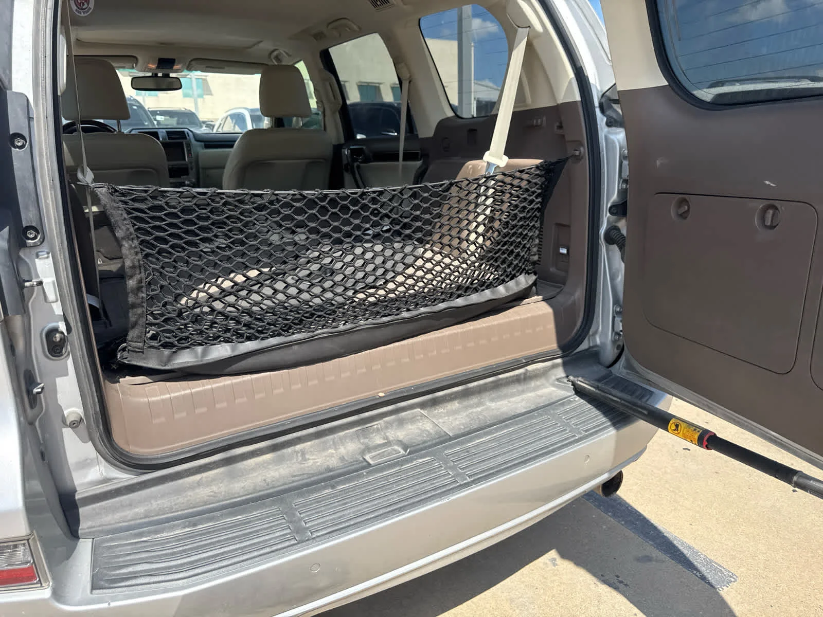 Used 2017 Silver Lining Metallic Lexus Luxury image 7