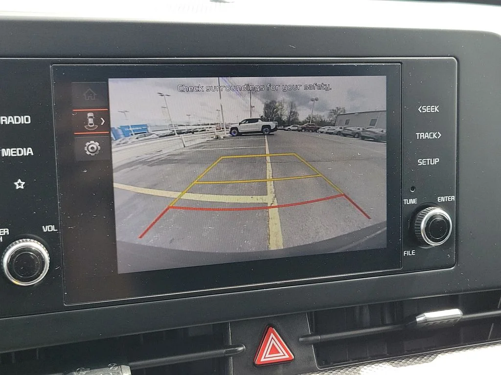 2025 Kia Sportage LX - Photo 29