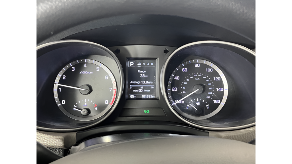 Used 2018 White Hyundai 2.4 Base image 18