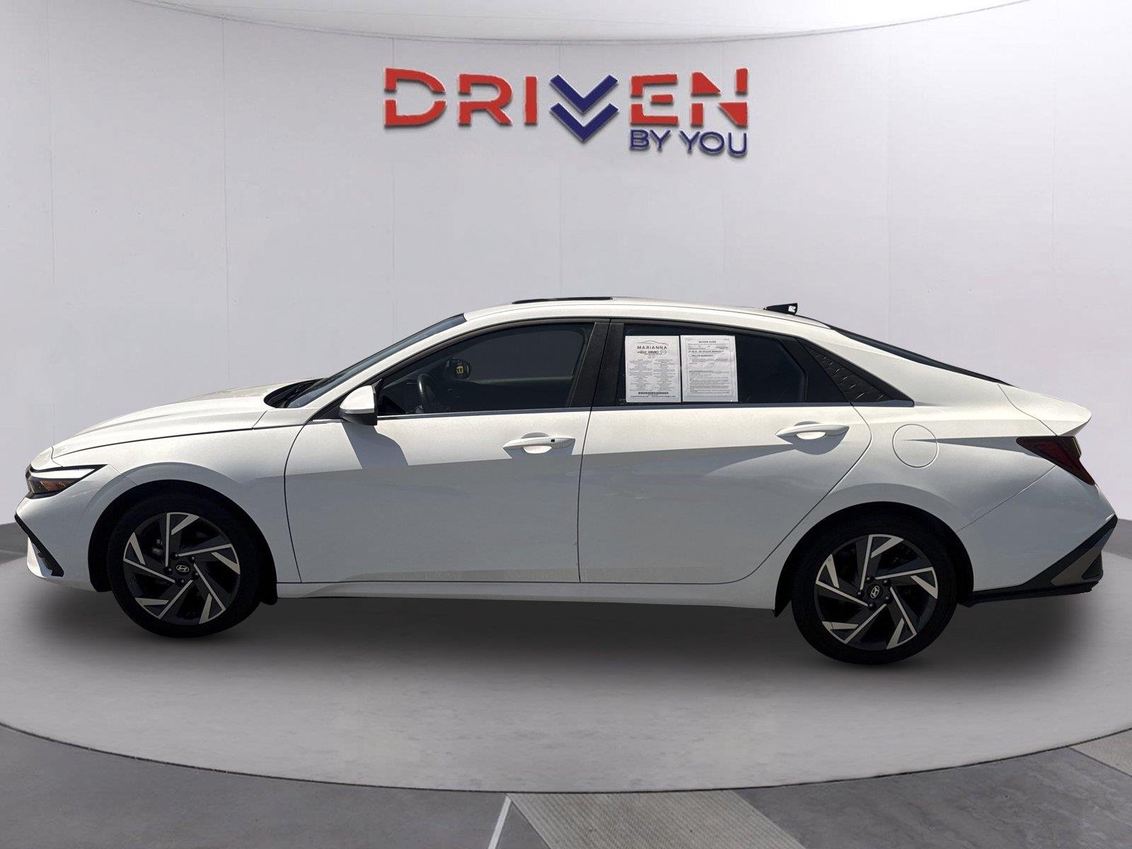 Used 2025 Serenity White Hyundai SEL Convenience image 7