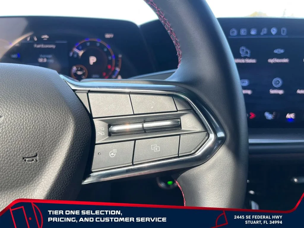 Used 2025 Black Chevrolet RST image 28