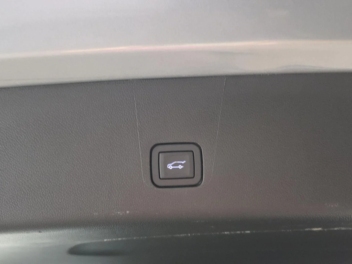 Used 2023 Sterling Gray Metallic Chevrolet RS image 4