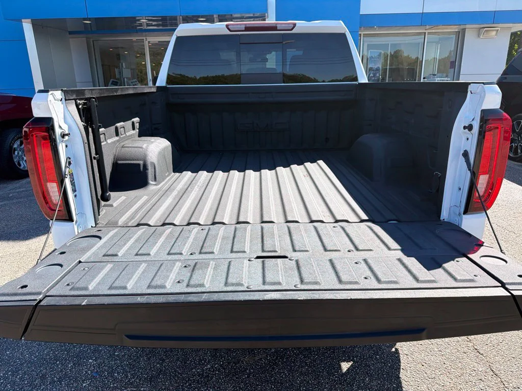 Used 2023 Summit White GMC SLT image 10