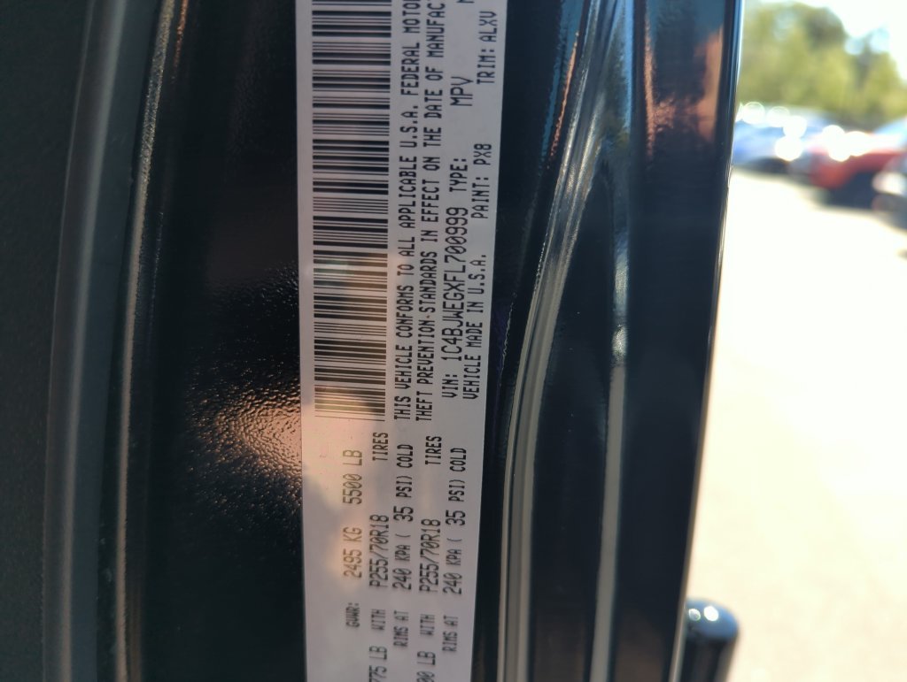 Used 2015 Black Jeep Unlimited Sahara image 37