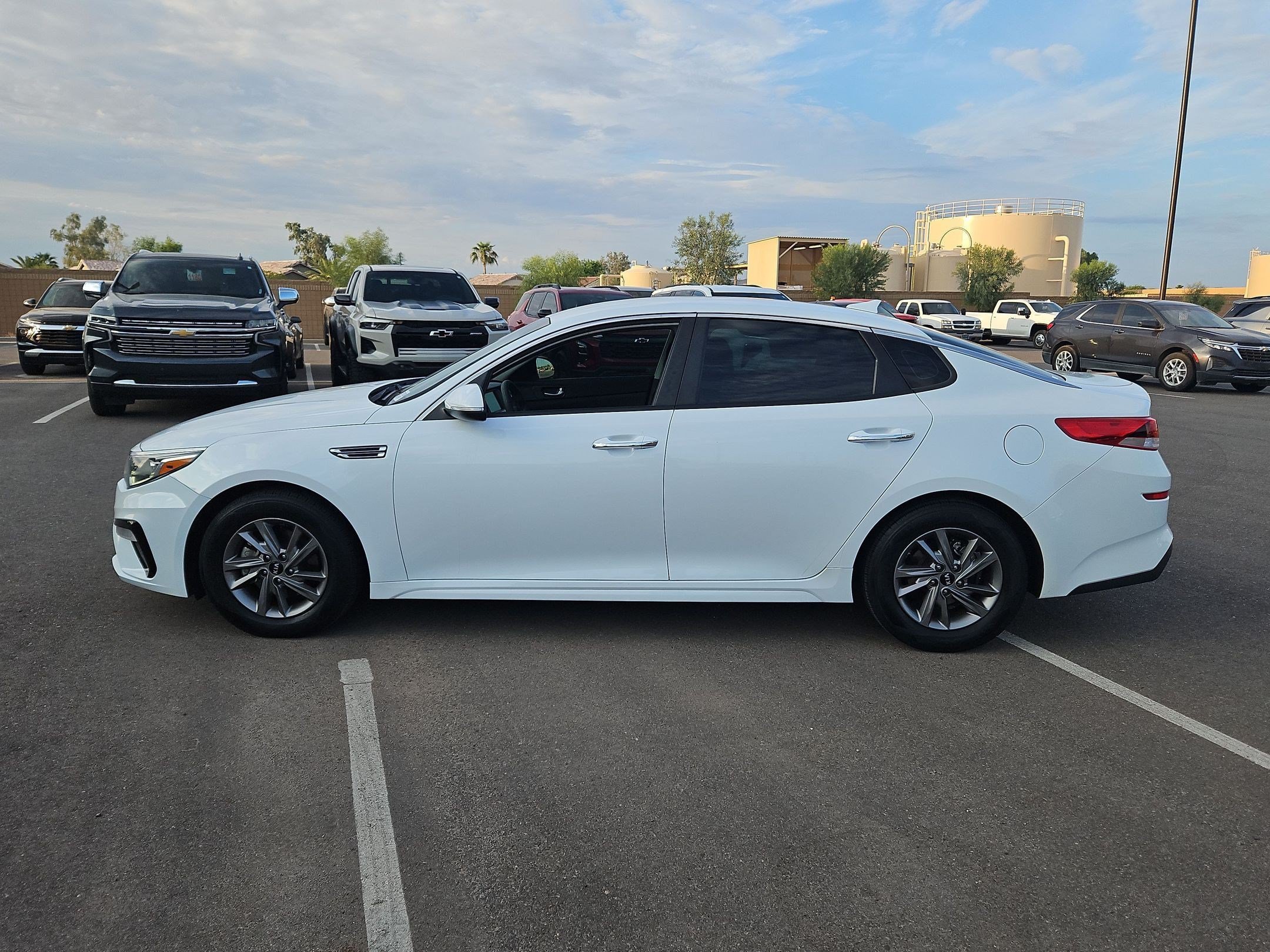 Certified Used 2020 White Kia LX image 2