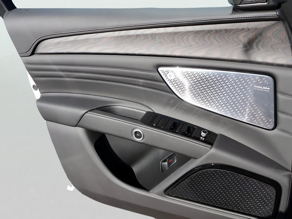 New 2025  Maserati Base image 38
