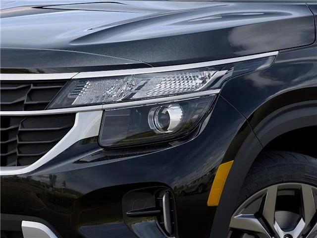 New 2026 Fusion Black Kia LX image 37