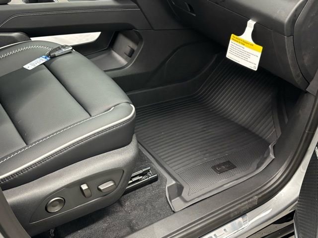 2026 GMC Acadia Denali - Photo 42
