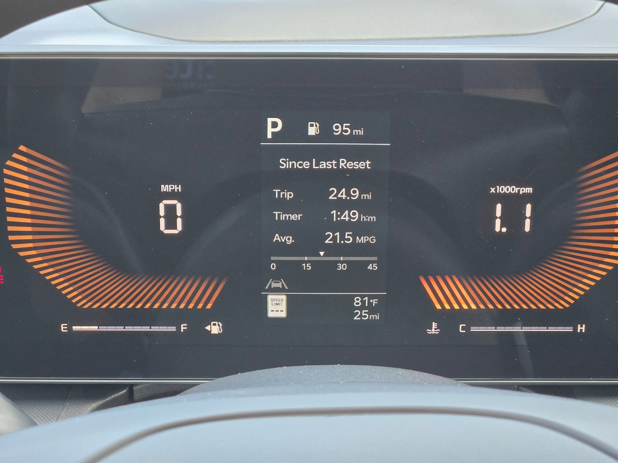 New 2026 Snow White Pearl Kia LXS image 11